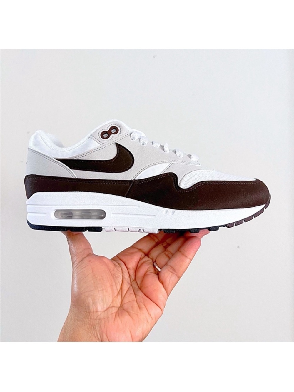 Nike Air Max 1 ‘87 Baroque Brown Women’s Sneakers 8 women’s / 6.5 Men’s